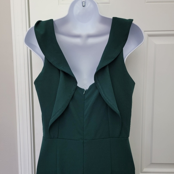 NWT She And Sky Emerald Green Sleeveless Back Zip Ruffled Jumpsuit Size M - Picture 7 of 12